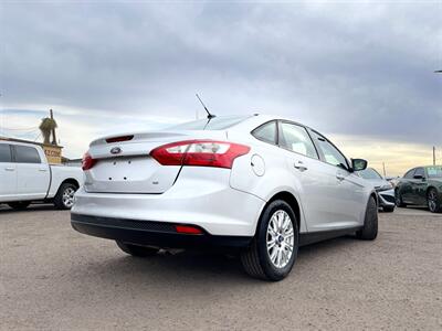 2012 Ford Focus SE   - Photo 4 - Phoenix, AZ 85009