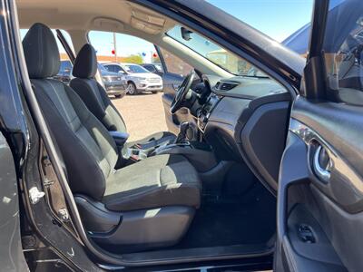 2020 Nissan Rogue S   - Photo 8 - Phoenix, AZ 85009