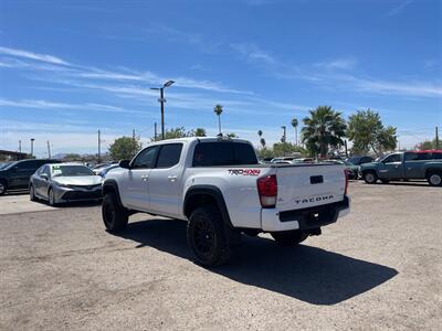 2017 Toyota Tacoma SR5 V6 - Photo 15 - Phoenix, AZ 85009