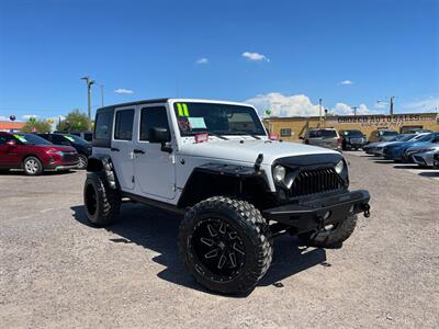 2011 Jeep Wrangler Unlimited Rubicon   - Photo 2 - Phoenix, AZ 85009