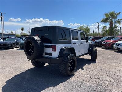 2011 Jeep Wrangler Unlimited Rubicon   - Photo 5 - Phoenix, AZ 85009