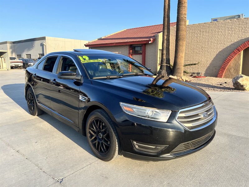 2019 Ford Taurus SEL  