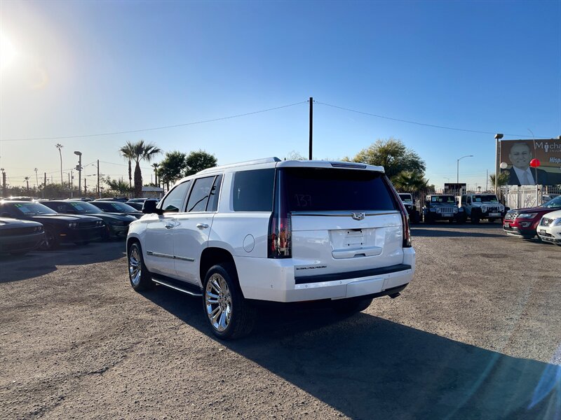 2017 Cadillac Escalade Luxury photo 16