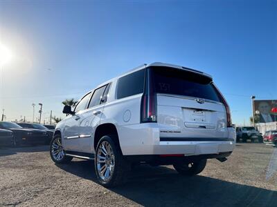 2017 Cadillac Escalade Luxury   - Photo 3 - Phoenix, AZ 85009