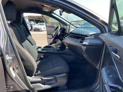 2019 Toyota C-HR LE   - Photo 8 - Phoenix, AZ 85009