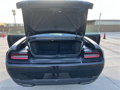 2016 Dodge Challenger SXT   - Photo 11 - Phoenix, AZ 85009