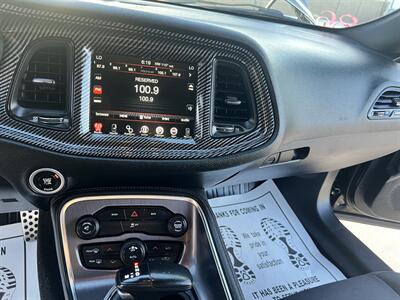 2016 Dodge Challenger SXT   - Photo 9 - Phoenix, AZ 85009