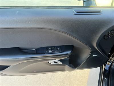 2016 Dodge Challenger SXT   - Photo 10 - Phoenix, AZ 85009