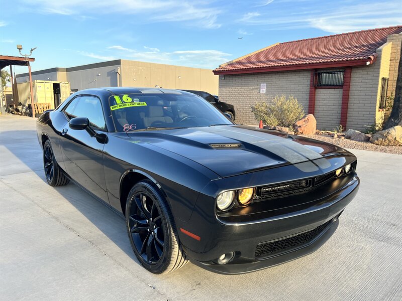 2016 Dodge Challenger SXT   - Photo 1 - Phoenix, AZ 85009
