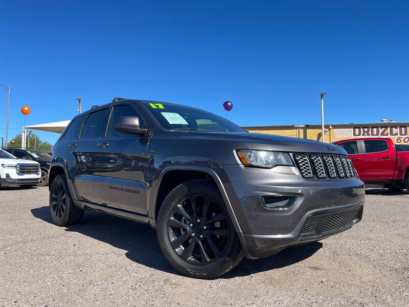 2017 Jeep Grand Cherokee Altitude  