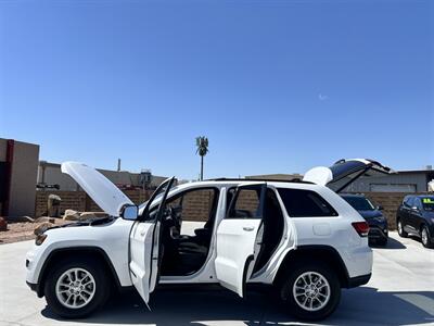 2018 Jeep Grand Cherokee Laredo   - Photo 6 - Phoenix, AZ 85009