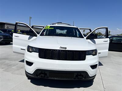 2018 Jeep Grand Cherokee Laredo   - Photo 4 - Phoenix, AZ 85009