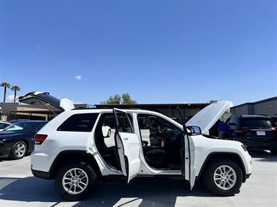 2018 Jeep Grand Cherokee Laredo   - Photo 5 - Phoenix, AZ 85009