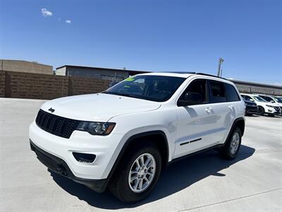 2018 Jeep Grand Cherokee Laredo   - Photo 2 - Phoenix, AZ 85009