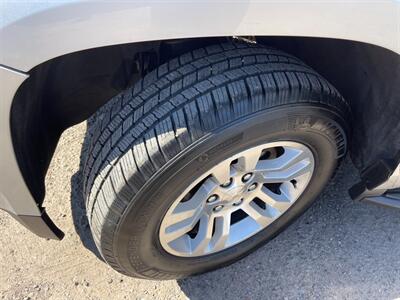 2017 Chevrolet Tahoe LT   - Photo 13 - Phoenix, AZ 85009