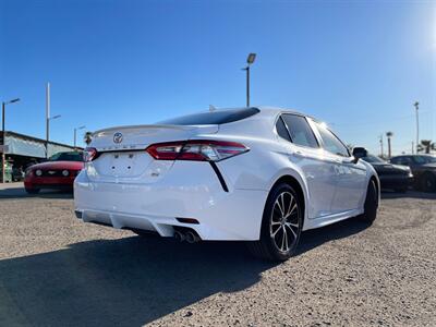 2019 Toyota Camry SE   - Photo 4 - Phoenix, AZ 85009