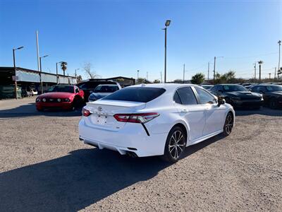 2019 Toyota Camry SE   - Photo 15 - Phoenix, AZ 85009