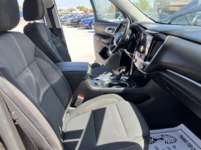 2021 Chevrolet Traverse LT Cloth - Photo 16 - Phoenix, AZ 85009