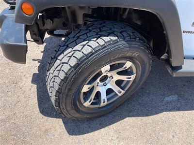 2010 Jeep Wrangler Sport   - Photo 11 - Phoenix, AZ 85009