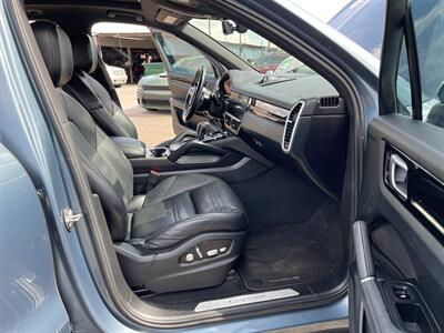 2019 Porsche Cayenne   - Photo 8 - Phoenix, AZ 85009