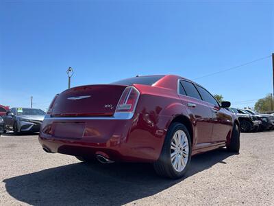 2014 Chrysler 300 C   - Photo 4 - Phoenix, AZ 85009