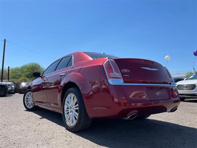 2014 Chrysler 300 C   - Photo 3 - Phoenix, AZ 85009