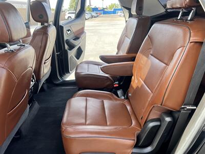 2018 Chevrolet Traverse High Country - Photo 13 - Phoenix, AZ 85009