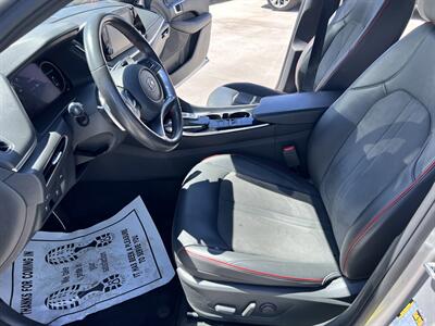 2021 Hyundai SONATA SEL Plus   - Photo 7 - Phoenix, AZ 85009
