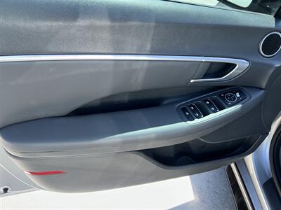 2021 Hyundai SONATA SEL Plus   - Photo 10 - Phoenix, AZ 85009