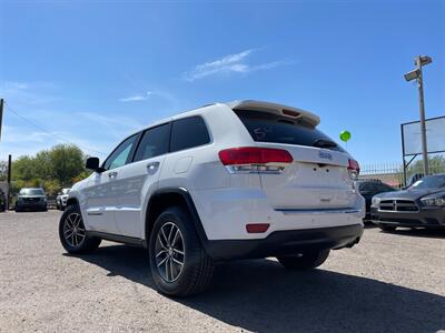 2017 Jeep Grand Cherokee Limited   - Photo 3 - Phoenix, AZ 85009