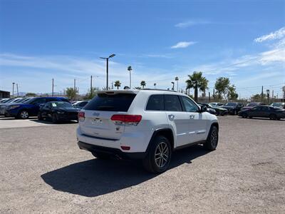 2017 Jeep Grand Cherokee Limited   - Photo 17 - Phoenix, AZ 85009