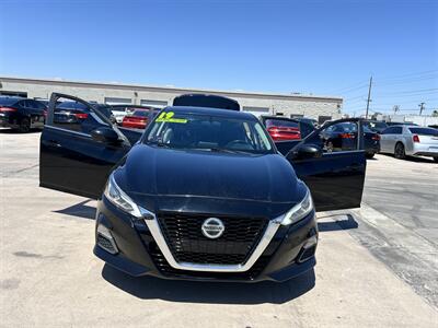 2019 Nissan Altima 2.5 SR   - Photo 4 - Phoenix, AZ 85009