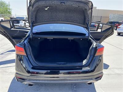 2019 Nissan Altima 2.5 SR   - Photo 12 - Phoenix, AZ 85009