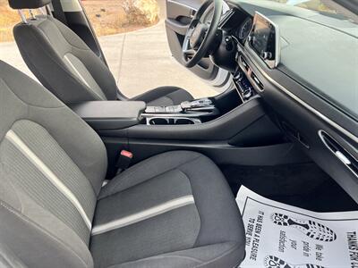 2021 Hyundai SONATA SEL   - Photo 15 - Phoenix, AZ 85009