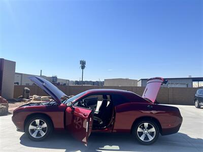 2019 Dodge Challenger SXT   - Photo 6 - Phoenix, AZ 85009