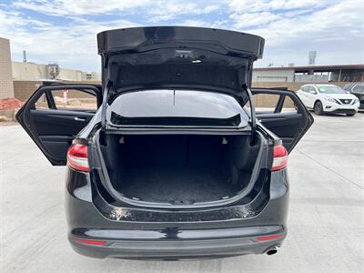 2018 Ford Fusion SE - Photo 13 - Phoenix, AZ 85009