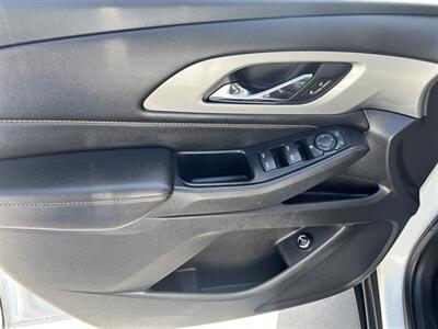 2018 Chevrolet Traverse LT Cloth - Photo 10 - Phoenix, AZ 85009