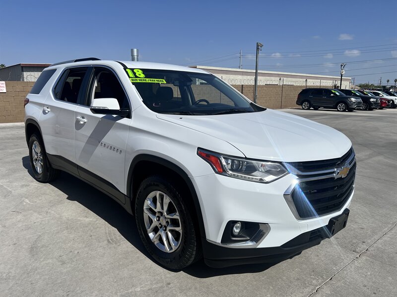 2018 Chevrolet Traverse LT Cloth   - Photo 1 - Phoenix, AZ 85009