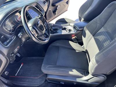 2018 Dodge Challenger SXT   - Photo 7 - Phoenix, AZ 85009