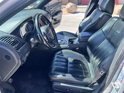 2021 Chrysler 300 S V6   - Photo 7 - Phoenix, AZ 85009