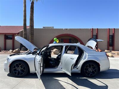2021 Chrysler 300 S V6   - Photo 6 - Phoenix, AZ 85009