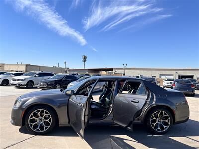 2016 Chrysler 300 S   - Photo 6 - Phoenix, AZ 85009