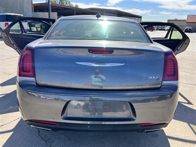 2016 Chrysler 300 S   - Photo 14 - Phoenix, AZ 85009