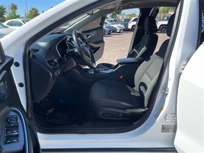 2018 Chevrolet Malibu LT   - Photo 5 - Phoenix, AZ 85009