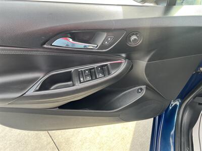 2019 Chevrolet Cruze Premier - Photo 11 - Phoenix, AZ 85009