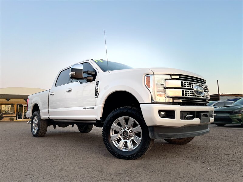 Ford F-250 Super Duty's photo