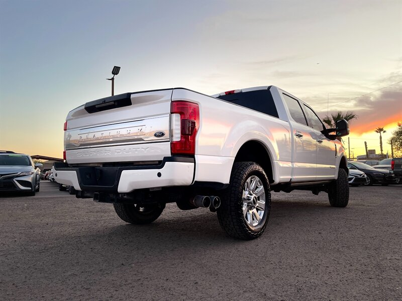 2018 Ford F-250 Super Duty Platinum photo 4