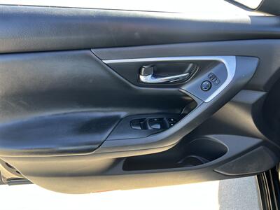 2016 Nissan Altima 2.5 SV   - Photo 9 - Phoenix, AZ 85009