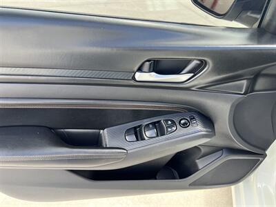 2020 Nissan Altima 2.5 SR   - Photo 10 - Phoenix, AZ 85009