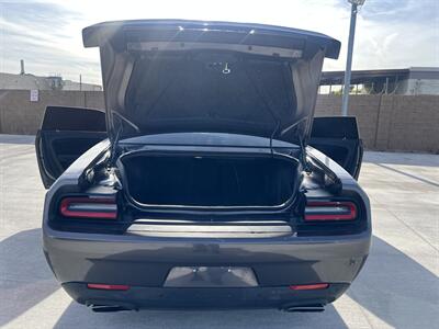 2018 Dodge Challenger R/T Plus   - Photo 11 - Phoenix, AZ 85009